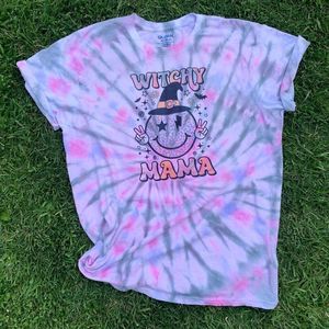 Halloween Witchy Mama Tie Dye Womens Shirt Size Large